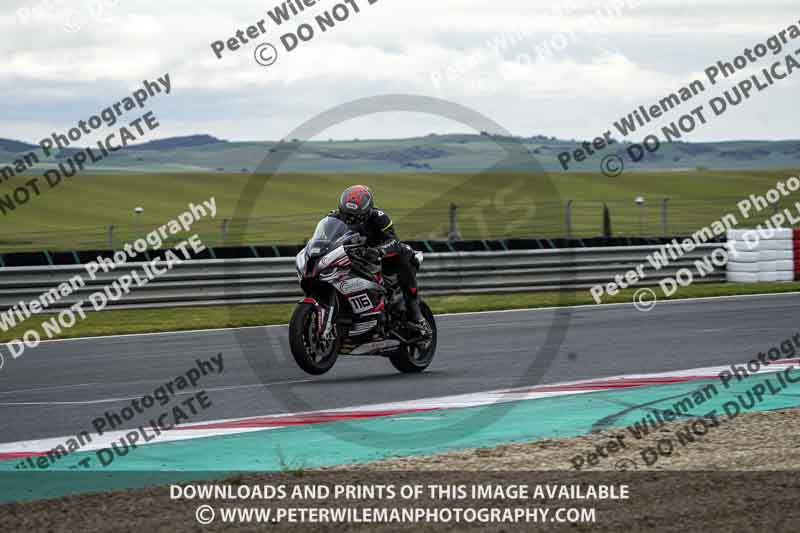 cadwell no limits trackday;cadwell park;cadwell park photographs;cadwell trackday photographs;enduro digital images;event digital images;eventdigitalimages;navarra;no limits trackdays;peter wileman photography;racing digital images;trackday digital images;trackday photos